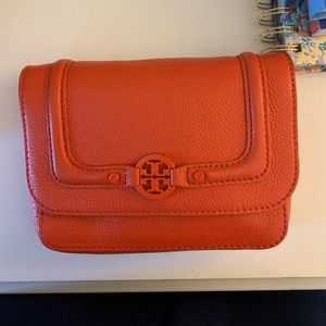 Tory Burch wallet/satchel